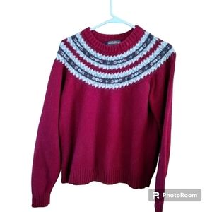 VINTAGE Woolrich Women's Ruby red 100% lambswool sweater size M